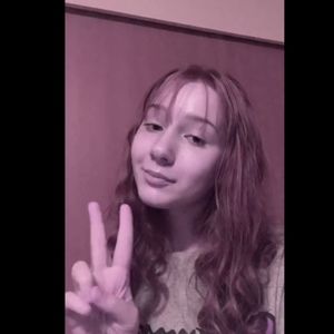 Meet your Posher, Danika